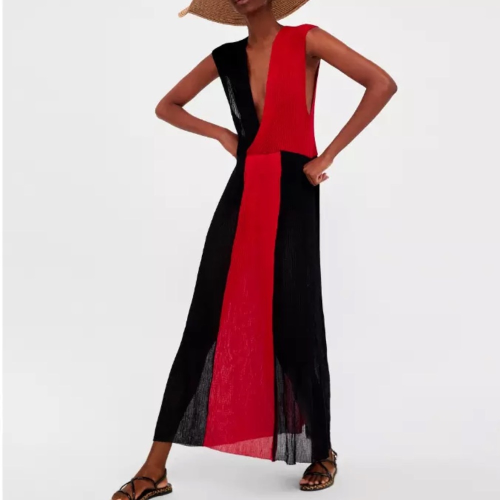 NWT Zara two tone dress  Italian yarn Valentine 💌